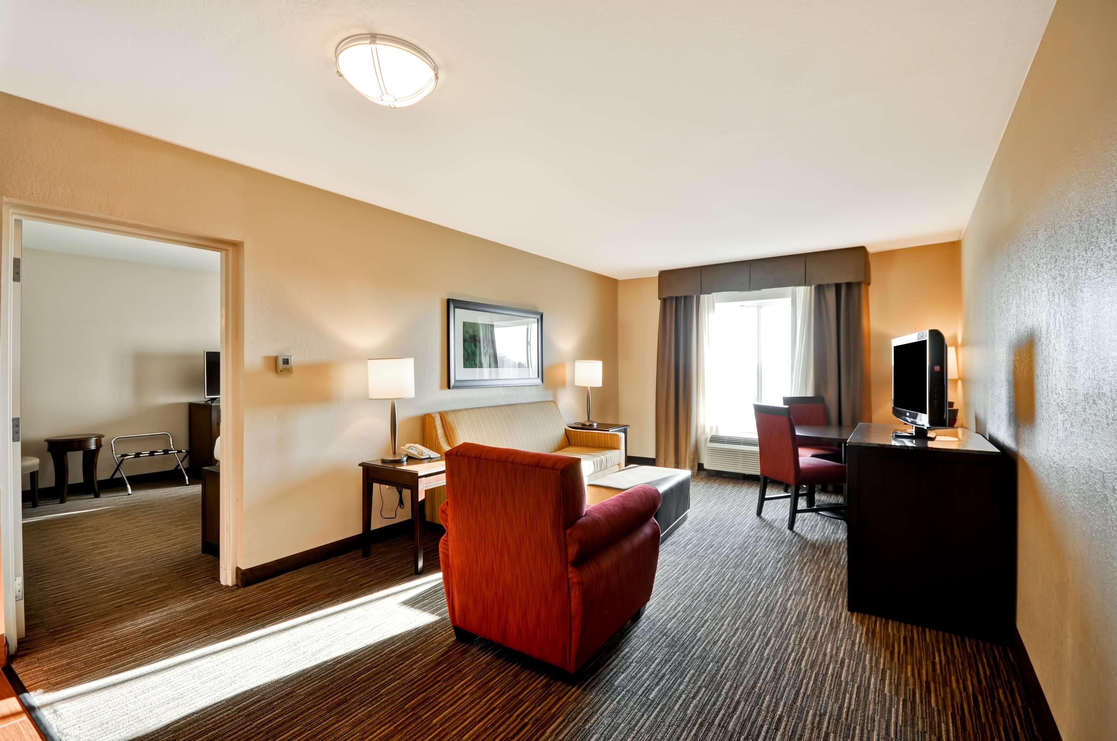 Hilton Garden Inn Tampa North Temple Terrace Екстер'єр фото