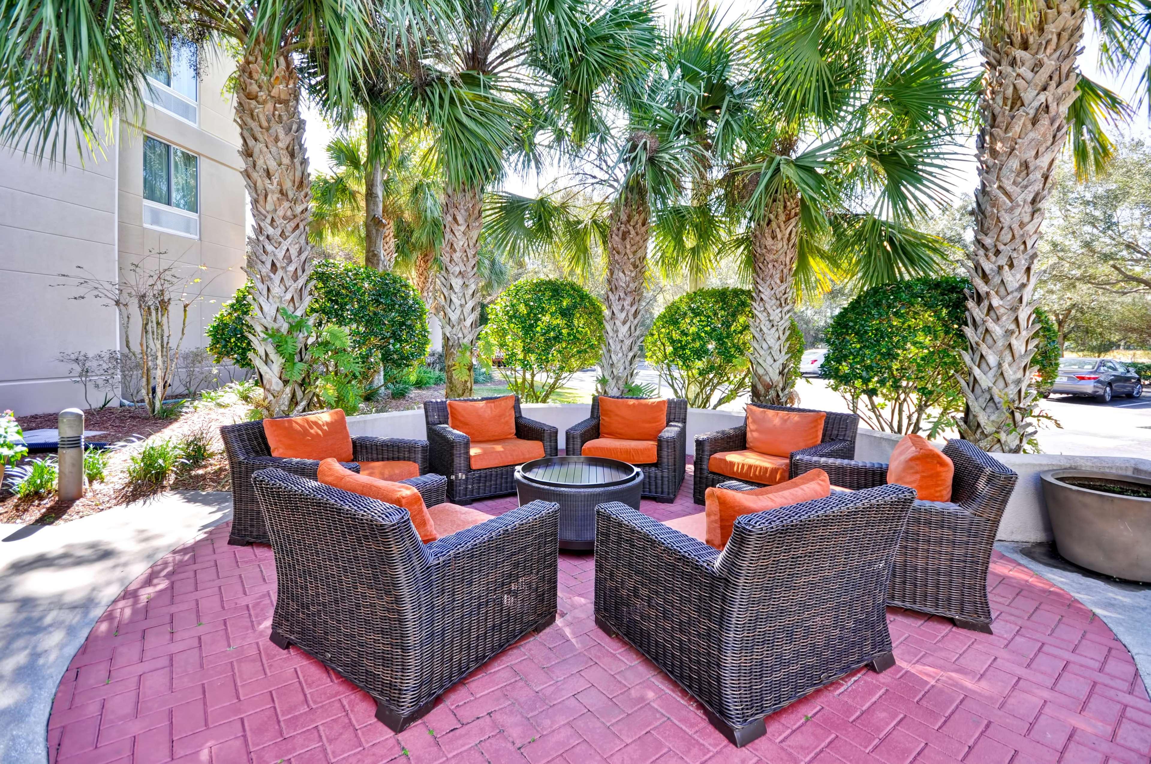 Hilton Garden Inn Tampa North Temple Terrace Екстер'єр фото