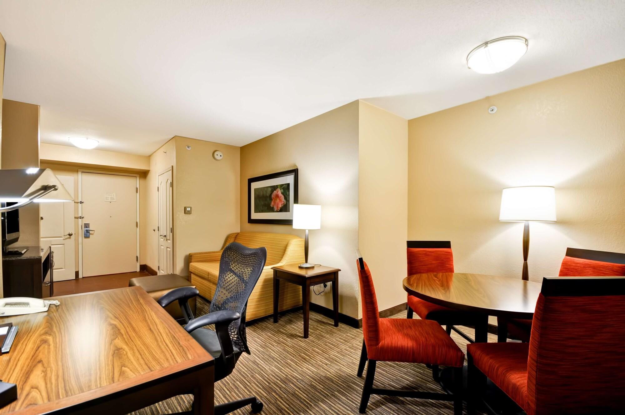 Hilton Garden Inn Tampa North Temple Terrace Екстер'єр фото