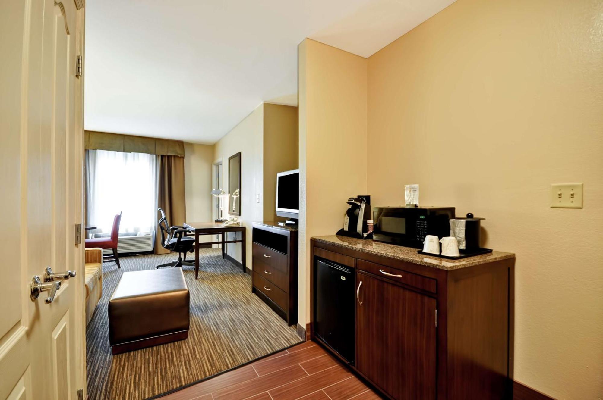 Hilton Garden Inn Tampa North Temple Terrace Екстер'єр фото