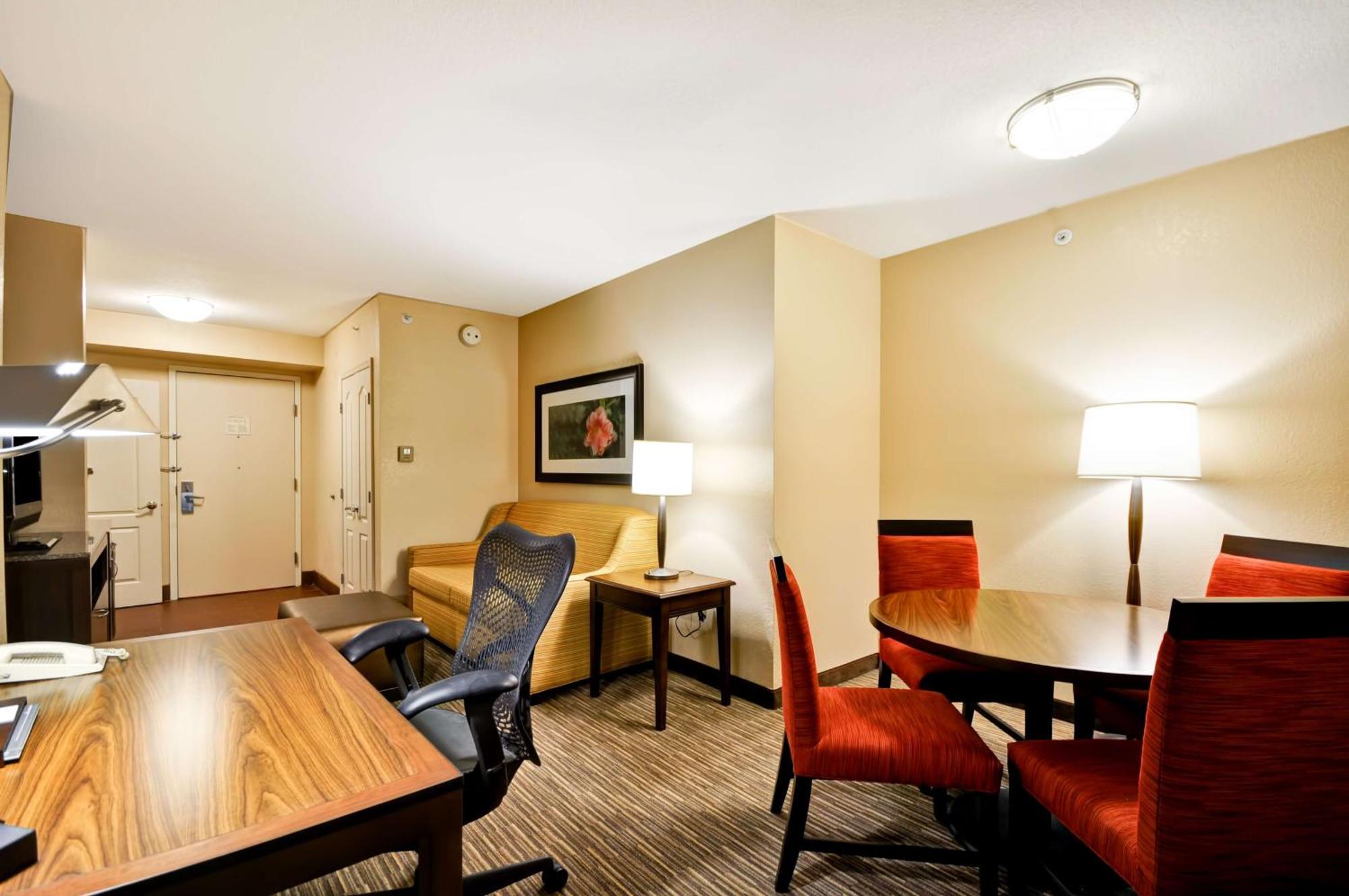 Hilton Garden Inn Tampa North Temple Terrace Екстер'єр фото